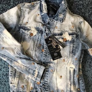 Men’s Distressed Jean Jacket